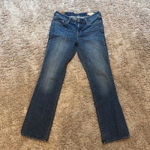 Gap size 2 women’s jeans classic fit, medium wash